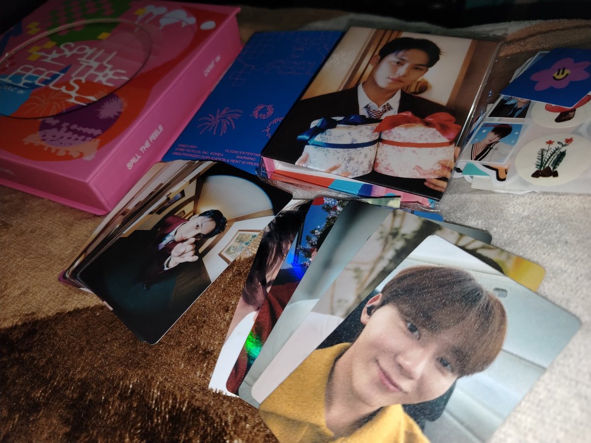 bookkeubabe's tweet photo. papo: wala akong mingyu pc
also papo: inuwian bigla ng 24 na mingyu 😭

Thank you so much po, ma @Grldn1213! 🩷 First carver (w/pcs) ko po ito and look, si Mingyu pa! As a sticker girlie, super appreciated din po 'yung freebies, idagdag niyo pa na bias line ko lahat!
#grldn_proof https://t.co/E7La0eByN0