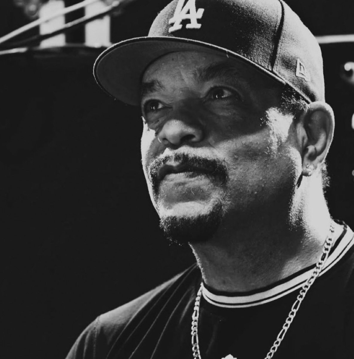 FINALLEVEL's tweet image. I’d like to take a min to say THANK YOU..🙏 To all my supporters and fans that have been with me for my Journey.. Some from the beginning and some new.. I’m not the Best, but I’m not the Worst.. I’m not the Richest… But I’m not Broke.. I’ve been able to take this thing through…