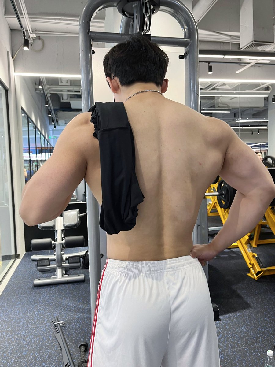gelussb's tweet photo. 攻速流
#宽肩窄腰 #肌肉猛男 https://t.co/lJOypLxLR5