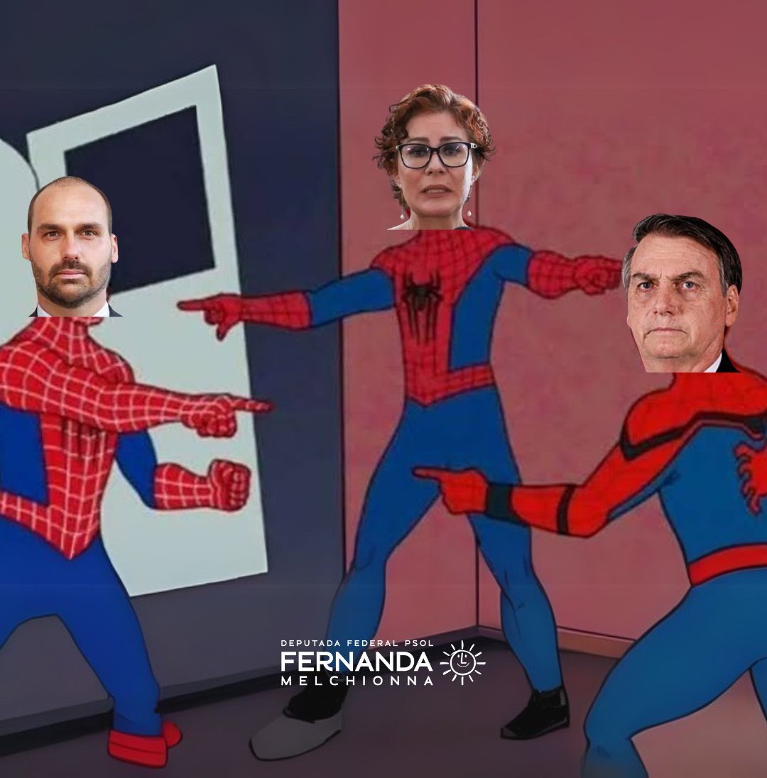 A FUGA DAS GALINHAS:

Bananinha foi o 
primeiro a fugir, agora 
foi a pistoleira Zambelli.
Alguém duvida que o chefe do galinheiro será 
o próximo que vai fugir??