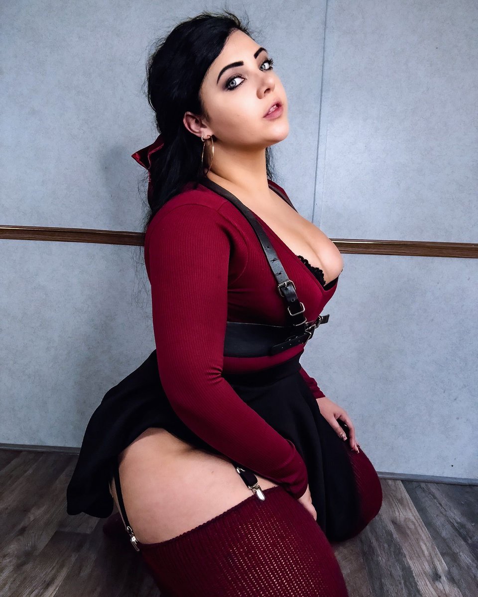 The perfect mix of danger and designer. #emo #spookybabe #goth #alternative #alt