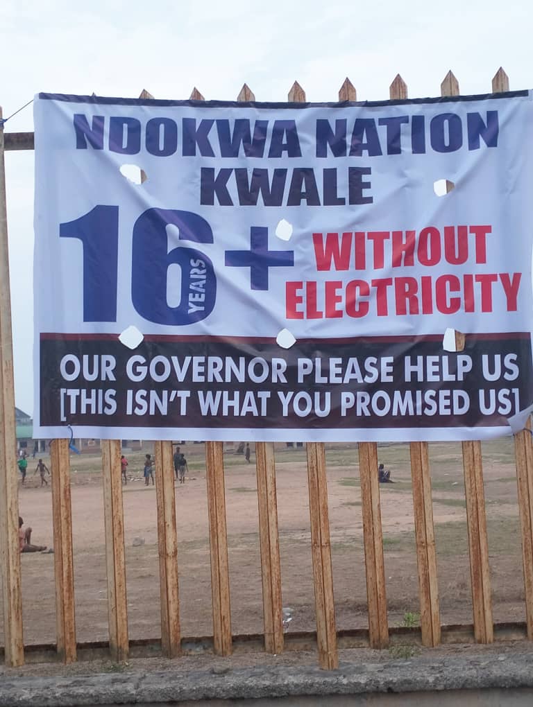 Akinjoshua2017's tweet photo. Fun fact!
There is a region called KWALE  in Delta State that haven't seen light/electricity supply for 16 years till this present day.
They have a senator representing the region,
They have house of Rep and Assembly members representing that region.
Governor nko? E dey. https://t.co/JdaXkdqHve