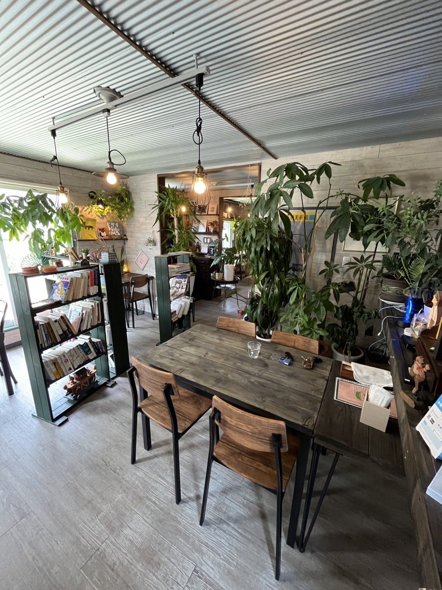 HeiwaSHU's tweet photo. 彫刻美術館前cafe note 様の店内にMJ Re:Mindのフライヤー置かせて頂きました🙌
Talk boxer MASAさんからの紹介です!!
#旭川
#旭川イベント
#マイケルジャクソン
#mjremind
#彫刻美術館前cafenote
#旭川cafe https://t.co/0A8Zw0sQjZ