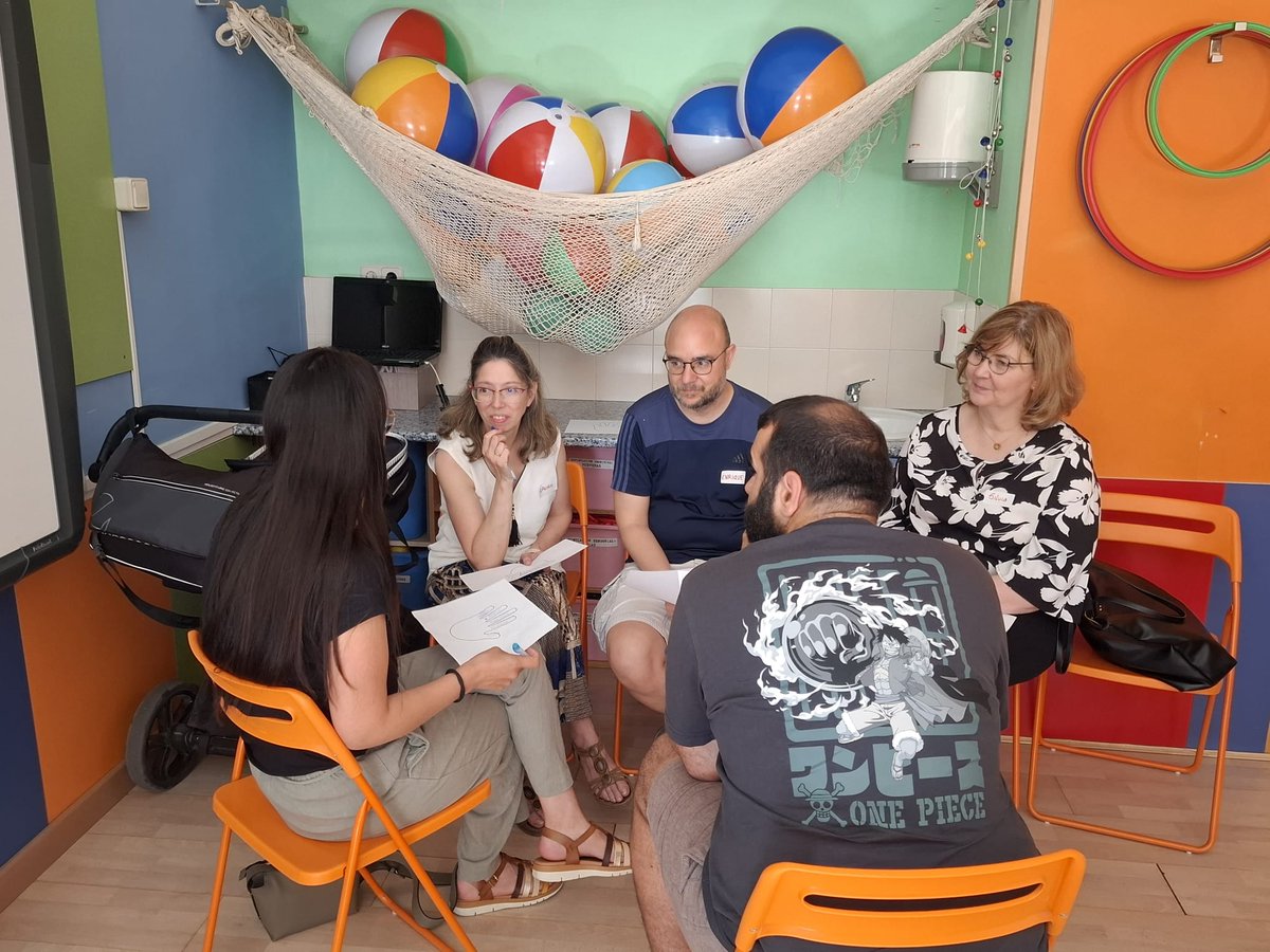 Carolina Huerta (@carolinahuertae) on Twitter photo 🧡 Escuela de Familias “Iniciando juntos un nuevo camino hacia el cole de mayores” en <a href="/ElmundodeMozart/">El Mundo de Mozart</a>
🫂 Qué importante es compartir y prepararse para la nueva etapa con todo lo que nos ofrece la #DisciplinaPositiva!
#educarenpositivo #educarparalavida #infantil #familiasMozart 🧡 Escuela de Familias “Iniciando juntos un nuevo camino hacia el cole de mayores” en <a href="/ElmundodeMozart/">El Mundo de Mozart</a>
🫂 Qué importante es compartir y prepararse para la nueva etapa con todo lo que nos ofrece la #DisciplinaPositiva!
#educarenpositivo #educarparalavida #infantil #familiasMozart