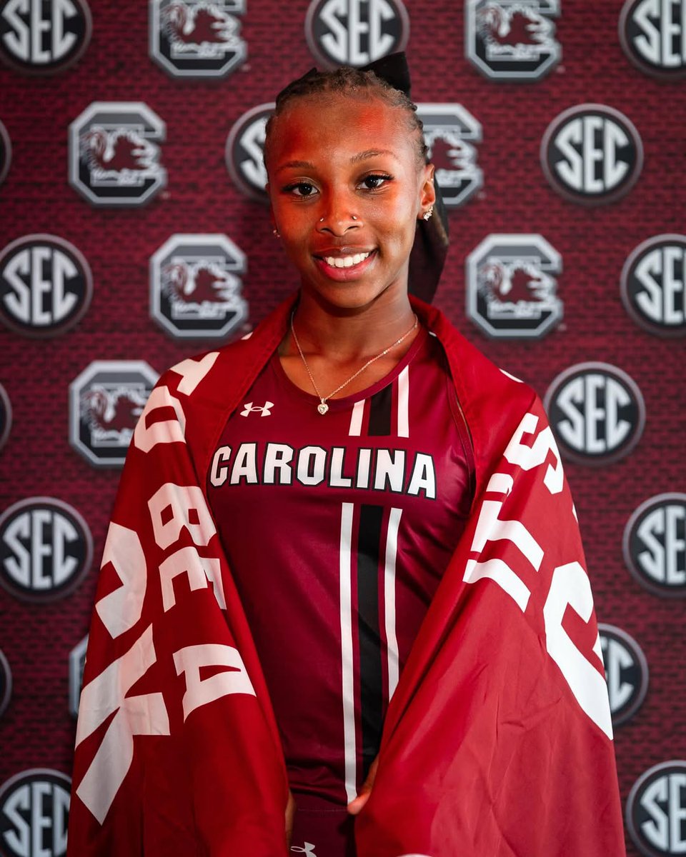 travismillerx13's tweet photo. NCAA DII 100m and 200m national record holder Alexis Brown has signed with South Carolina!

(📷 @GamecockTrack) https://t.co/5kv745g03d