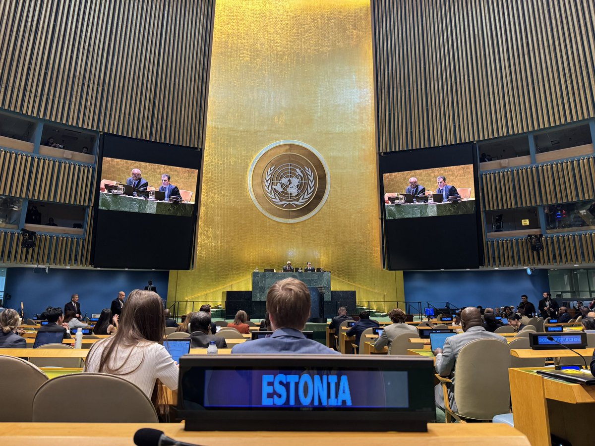 Estonia in UN | #StandWithUkraine 🇺🇦 (@estoniaun) on Twitter photo Congratulations to the new elected members of #UNSC for 2026-27 🇱🇻🇧🇭🇨🇴🇱🇷🇨🇩! You have an important responsibility to uphold global peace &security in line with 🇺🇳Charter.
Proud to see our neighbour <a href="/LatviaUN_NY/">Latvia Mission to the UN | #StandWithUkraine🇺🇦</a> serve on #UNSC for the first time, standing up for our common values. Congratulations to the new elected members of #UNSC for 2026-27 🇱🇻🇧🇭🇨🇴🇱🇷🇨🇩! You have an important responsibility to uphold global peace &security in line with 🇺🇳Charter.
Proud to see our neighbour <a href="/LatviaUN_NY/">Latvia Mission to the UN | #StandWithUkraine🇺🇦</a> serve on #UNSC for the first time, standing up for our common values.