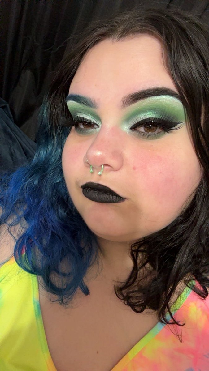 ur seeing green because u need to send to me