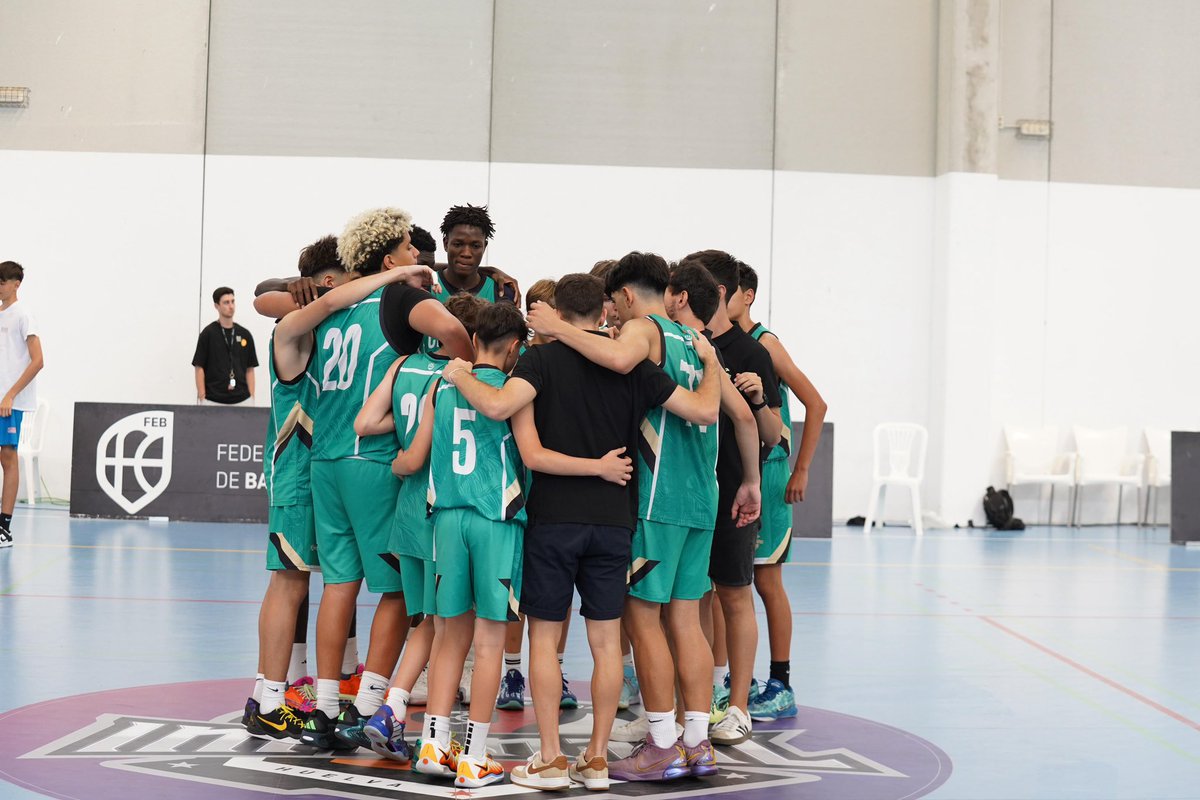 🎯 ¡A OCTAVOS DE FINAL!

Tercer partido de la fase de grupos… y tercera gran actuación de nuestros infantiles 👏🏻.

Hoy hemos firmado un nuevo partidazo ante Sicilia In Bocca Obradoiro (88-64), mostrándonos un paso por delante desde el inicio.