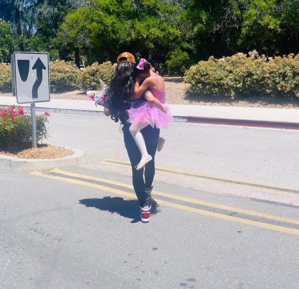 Queenofreckles's tweet image. Today’s dump and the three of us have been up since 6am &amp;lt;3