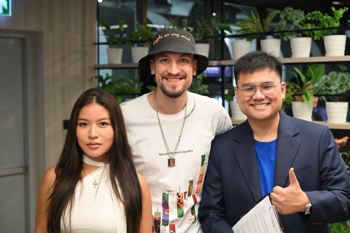 GoldyGuyz's tweet image. Had a blast organizing the first KRNL Konnect meetup and serving as the MC! 🙌

Grateful for the chance to meet so many amazing people and learn a ton in the process.

Here’s to many more to come! 🚀 

You guys interested in collab? Hit me up!

#KRNLKonnect #Web3 #DevMeetup