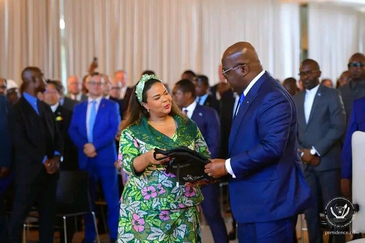 #RDC: Trente-trois (33) ans après, la République démocratique du Congo a été élue, mardi, avec 183 voix, membre non permanent du Conseil de sécurité des Nations Unies pour la période allant de 2026 à 2027.

Il s'agit d'une "grande victoire pour le pays et pour la diplomatie