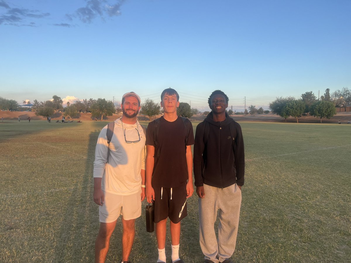 Brodee Lermon (@blermon7) on Twitter photo Great night in the lab with <a href="/evanbernard/">Evan Bernard</a> <a href="/KellisFootball/">Cougars Football</a> <a href="/ChrisMirandaaa/">Chris Miranda</a> <a href="/CoachTSimpson/">Coach Simpson</a> <a href="/AyoCoachDbo/">AyoCoachDbo</a> <a href="/QBHitList/">QBHitList.com</a> <a href="/quarterbackmag/">Quarterback Magazine</a> Great night in the lab with <a href="/evanbernard/">Evan Bernard</a> <a href="/KellisFootball/">Cougars Football</a> <a href="/ChrisMirandaaa/">Chris Miranda</a> <a href="/CoachTSimpson/">Coach Simpson</a> <a href="/AyoCoachDbo/">AyoCoachDbo</a> <a href="/QBHitList/">QBHitList.com</a> <a href="/quarterbackmag/">Quarterback Magazine</a>