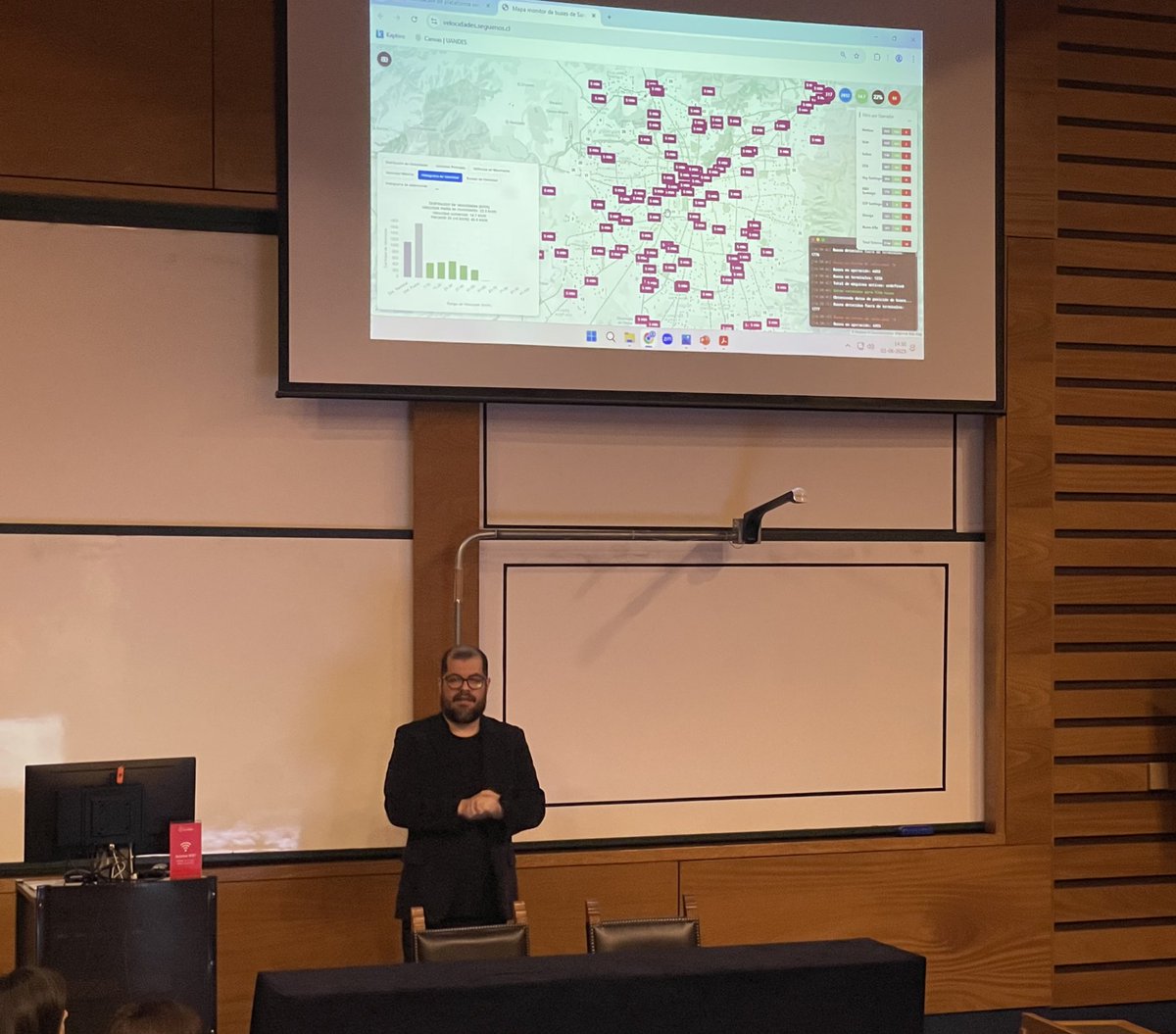 Exponiendo en el Congreso <a href="/SOCHITRAN/">SOCHITRAN</a> el sistema de monitoreo de buses a excesos de velocidad <a href="/red_movilibot/">Red Movilibot 🔴🚍</a> 

La plataforma permitió que las autoridades de <a href="/DTPMet/">DTPM</a> tomaran medidas para reducir los excesos de velocidad, hoy hay menos de 1% de excesos 👍

👉 velocidades.seguimos.cl