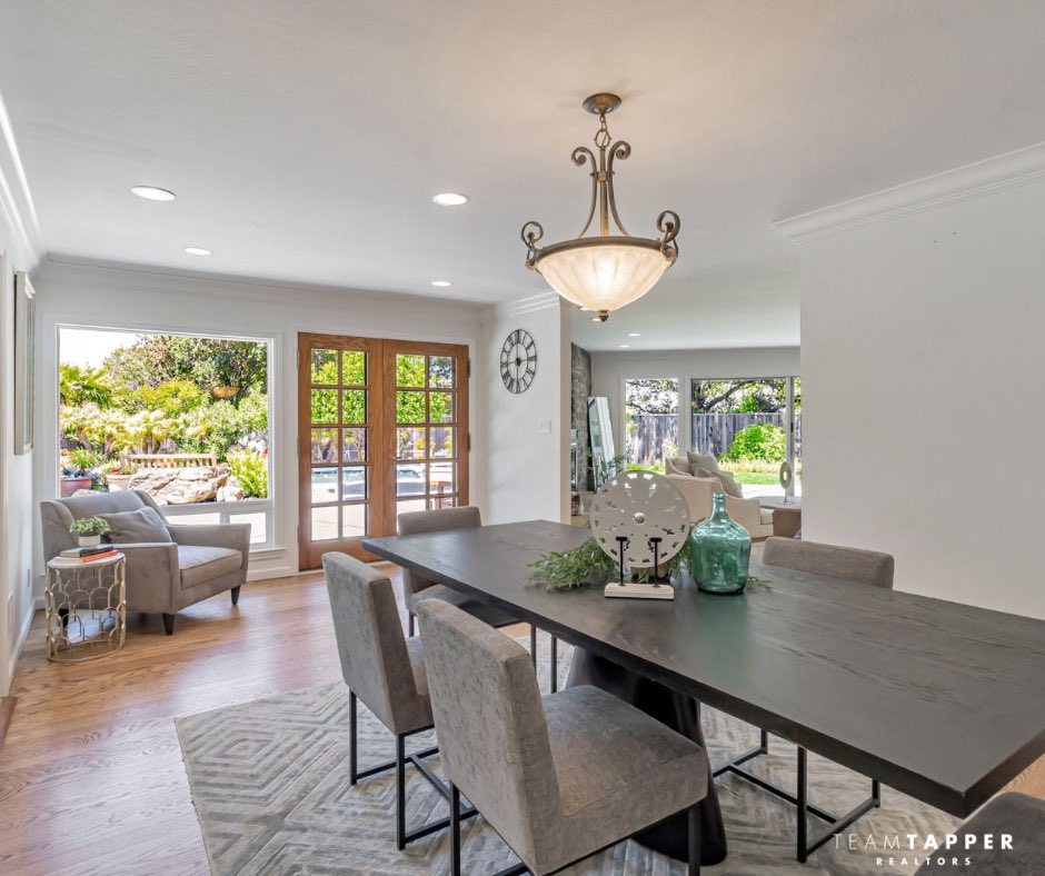 JUST LISTED ✨ 
📍3780 Ralston Ave, Hillsborough
4 Bedrooms • 3 Bathrooms • 2720 sqft 

lnkd.in/dAEiaSWk

David Tapper • CalRE 01240529
#justlisted #openhouse #realestate #realtor #hillsborough #luxuryhomesforsale #realestate