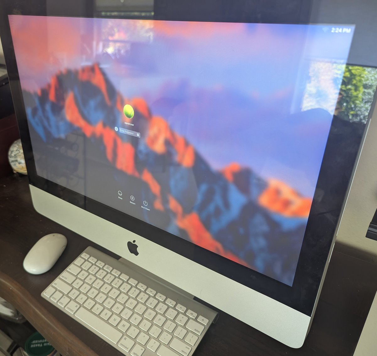 WSoundCoderDojo's tweet image. FINAL REMINDER: June 7 - last session until September - and a Mac giveaway! | Your chance to win a macOS Sierra w/keyboard and mouse!🖥️😎 - mailchi.mp/836765f358c5/f…