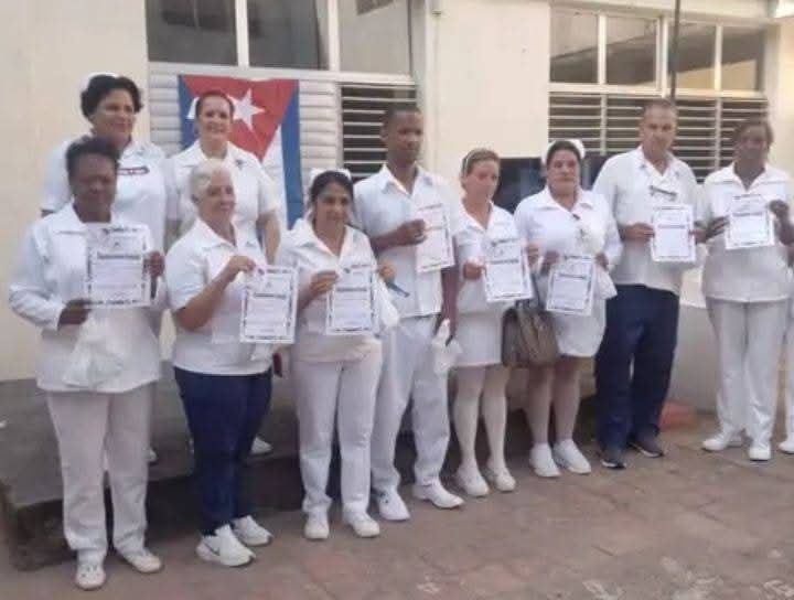 DICSGuane2022's tweet photo. Muchas felicidades para todos los enfermeros y enfermeras en su día . https://t.co/NfHqnq2Xzr
