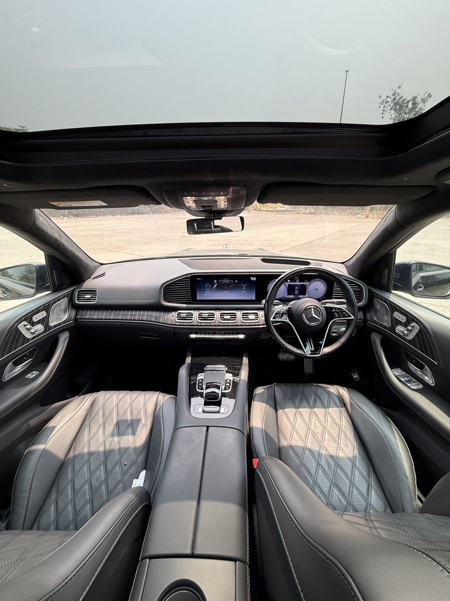 NamasteCar's tweet photo. #MercedesMaybach GLS 600 #NightSeries 2025 review. @MercedesBenzInd
Video: https://t.co/DlK7aeuqda https://t.co/STUwtqooSB