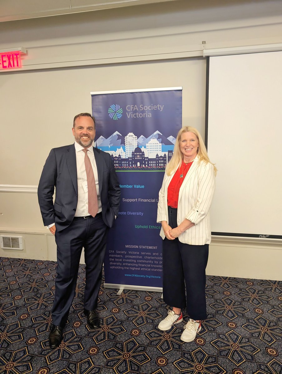 What an excellent turnout for “AI That Works With You" this past Thursday at the Union Club of BC!

 A heartfelt thank you to our outstanding speaker, <a href="/Tamara/">Tamara Hilmes ☹️</a> Lechner and shoutout to <a href="/Sean/">Sean Matsuno</a> Dixon, who leads programming for the CFA Society Victoria