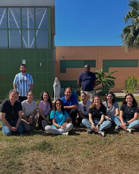 #ACTIVIDAD - III Noche de San José

Nuestro alumnado de los diferentes grupos ETAYS han compartido una noche de convivencia en el colegio.

A través del juego, el canto, y la oración vivimos una verdadera experiencia de fe y comunidad.

#ColegioSanJosé #Málaga #FundaciónLoyola