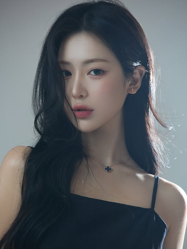 chouxruby's tweet photo. new portrait 🤍
.
.
.
.
.
.
.
.
.
.

#photoshootideas #프로필사진 #여자프로필사진 #뷰티모델 #화장품모델 #모델문의 #beautymodel #韓国メイク #韓国モデル https://t.co/hOta20UwXD