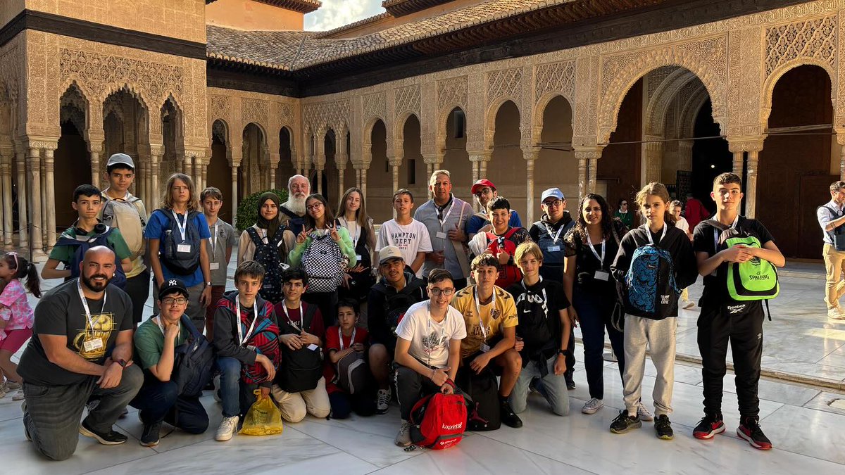 #NOTICIA - Enhorabuena a nuestro alumno Pedro Cantador Jiménez (2º ESO) que ha representado a Málaga, y también a nuestro centro, en la fase regional de la XL Olimpiada Matemática Thales en Granada.

#ColegioSanJosé #Málaga #FundaciónLoyola