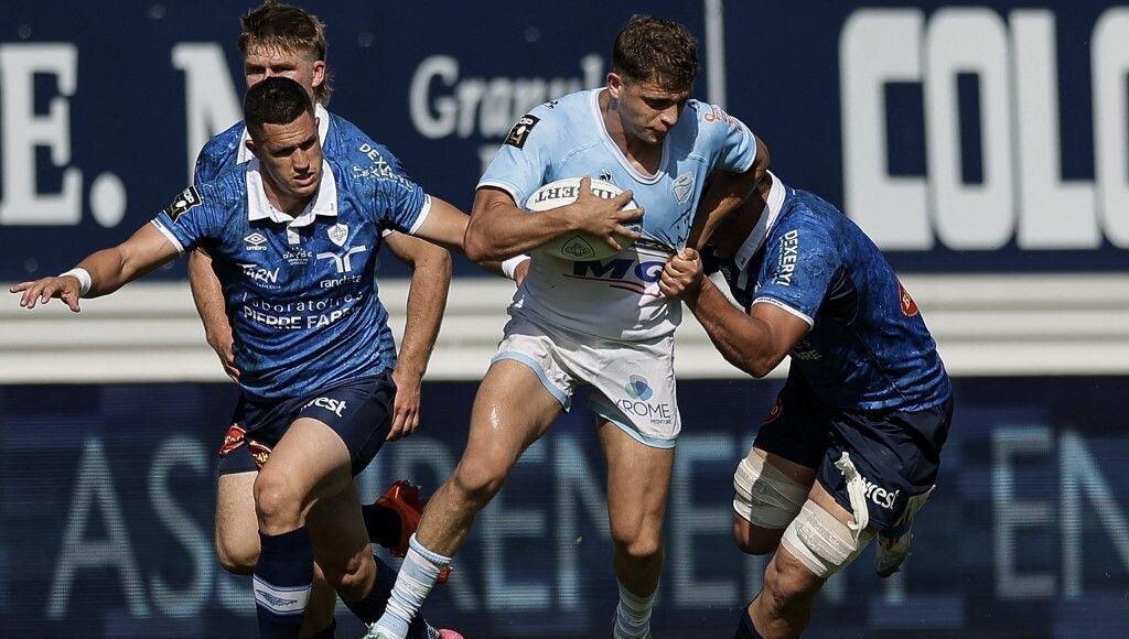 L’Aviron Bayonnais joue son barrage à domicile face à Toulon après une déroute inquiétante à Castres. Réaction attendue !

➡️ l.ici.fr/wjC

#ICIsport | #TOP14 | #TeamAB | #COAB | #ABRCT