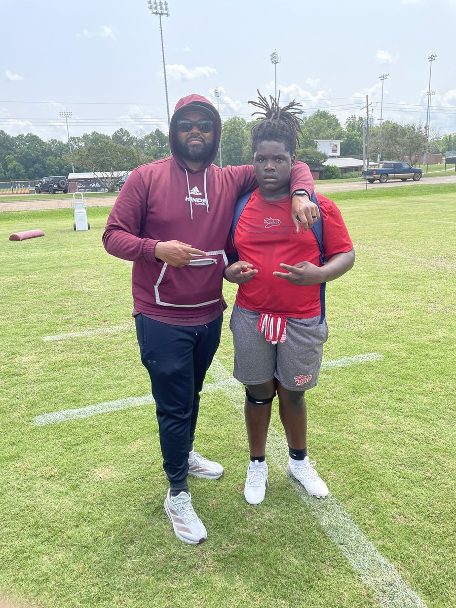Jakobe”kobe”Mister (@kobe52mister) on Twitter photo Had a good day at Hinds Community College camp. Blessed to receive my first offer #AGTG
<a href="/CoachT_Pope/">Terrance Pope</a> <a href="/MacCorleone74/">Rion (Ree-un) Young</a> <a href="/_CoachMAC1/">COACH COBB</a> <a href="/SouthPanolaFB/">South Panola Football</a> Had a good day at Hinds Community College camp. Blessed to receive my first offer #AGTG
<a href="/CoachT_Pope/">Terrance Pope</a> <a href="/MacCorleone74/">Rion (Ree-un) Young</a> <a href="/_CoachMAC1/">COACH COBB</a> <a href="/SouthPanolaFB/">South Panola Football</a>