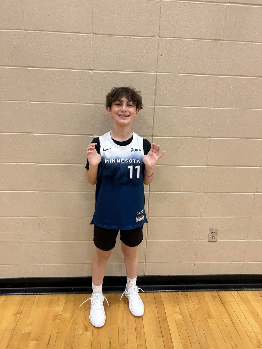 Day 2 of camp ✅
Theme: Consistency 🔑
Theme Day: Jersey Day 👕
Most consistent jersey: @theanthonyedwards_ 
Best jersey: @NazReid 🔥

💪 Consistency Spotlights: Connor E, Brandon W, Benjamin T, Miles N, Crosby O, Winston H, Maks W, Parker C

#FAMILY #GoPats