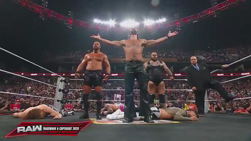 malapert_smark's tweet photo. #WWE RAW June 2, 2025…

Link to 👍👎 REVIEW…
https://t.co/Lqmv6ZZ3Qf

👉Dissappointing episode of #wweraw. With the ticket prices being what they are, i think it’s shameful… i’m sure #wwenxt will be better tonight…

#cmpunk #sethrollins #RoxannePerez #livmorgan #yeet https://t.co/8vdp0wPn3o