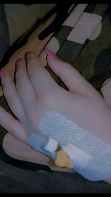 #مسااااااالخير 
انا مريضة 
لو طلبت منك تجي تسعفني راح تجي 

رد