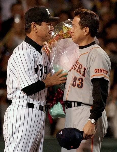 阪神を追悼試合の相手に相応しくないと言うのは勝手だが、球団に冷遇された原に退任の花道を作ったのは星野と甲子園の阪神ファンだという事実は伝えたい