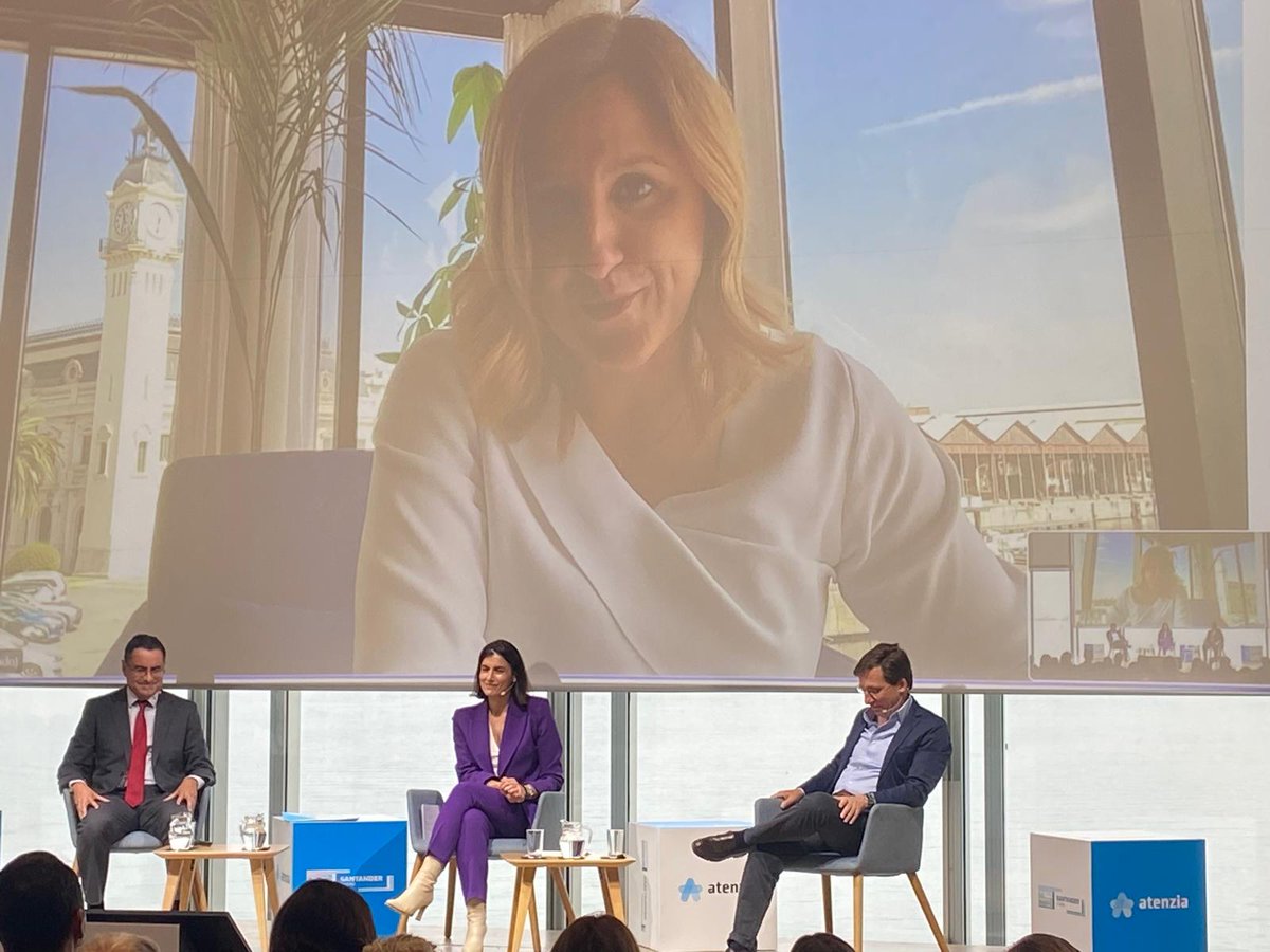 🧓 #València, #Santander y #Madrid impulsan una atención sociosanitaria más humana, inteligente y conectada para las personas mayores

A través del proyecto Carewell Hub, presentado hoy en una mesa redonda sobre #BienestarSocial en la capital cántabra.

🔗 tinyurl.com/ycxnkytn