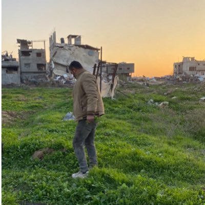 mashhampal12's tweet image. اللهم اجعل لأمي واخواني عمر وصقر من فوقهم ومن تحتهم ومن أمامهم ومن خلفهم وعن يمينهم وعن يسارهم نورًا من نورك يا نور السماوات والأرض يا رب العالمين".
اللهم اجعل قبورهم في نور دائم لا ينقطع واجعلهم في جنتك آمنين مطمئنين اللهم ارحمهم رحمة تسع السماء والأرض"
