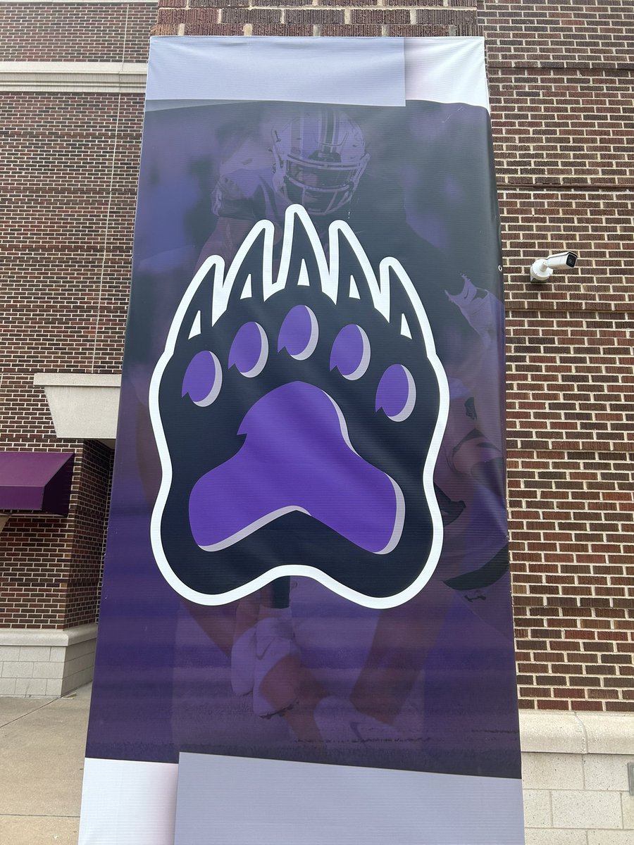 Justin Aaron (@justinaaronuh91) on Twitter photo Passing through Conway, Arkansas.
Home of <a href="/UCA_Football/">π¨ππ ππππ₯π¦ ππ’π’π§ππππ</a>
Estes Stadium
Seats 10,000 fans
<a href="/chasefourcade/">Chase Fourcade</a> is now a coach here.
Enjoyed covering his collegiate career and professional football career.
<a href="/DraftDiamonds/">Draft Diamonds β’οΈ</a> <a href="/cfbcampustour/">College Football Campus Tour</a> <a href="/MWSeventySeven/">Michael Washington</a> Passing through Conway, Arkansas.
Home of <a href="/UCA_Football/">π¨ππ ππππ₯π¦ ππ’π’π§ππππ</a>
Estes Stadium
Seats 10,000 fans
<a href="/chasefourcade/">Chase Fourcade</a> is now a coach here.
Enjoyed covering his collegiate career and professional football career.
<a href="/DraftDiamonds/">Draft Diamonds β’οΈ</a> <a href="/cfbcampustour/">College Football Campus Tour</a> <a href="/MWSeventySeven/">Michael Washington</a>