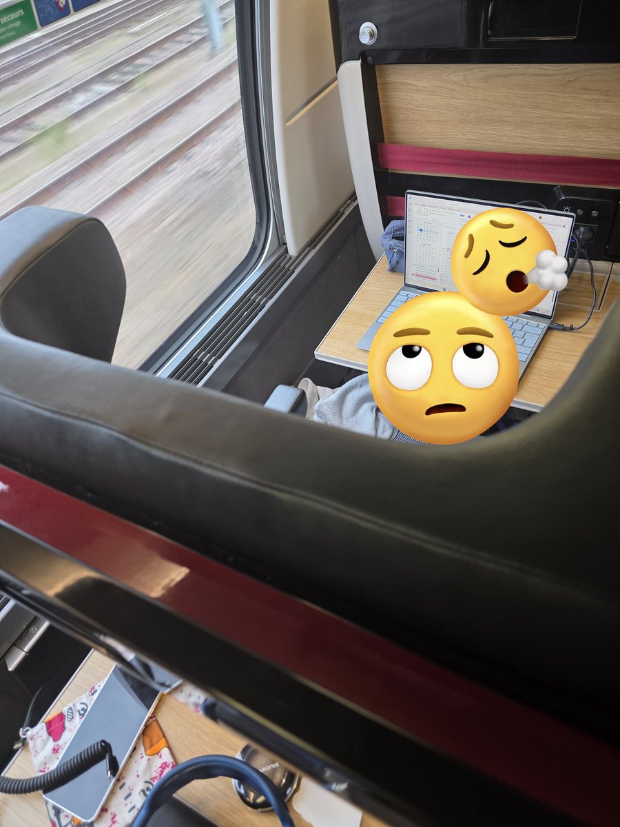 ... 😮‍💨
Pire moment, que la descente/montée - dans une gare hyper fréquentée- pour laisser son laptop... déverrouillé... qui plus est sans surveillance... #SNCF

Outre le fait que de se voir injecter un programme espion... un virus sur l'ordinateur... à l'insu de cette personne,