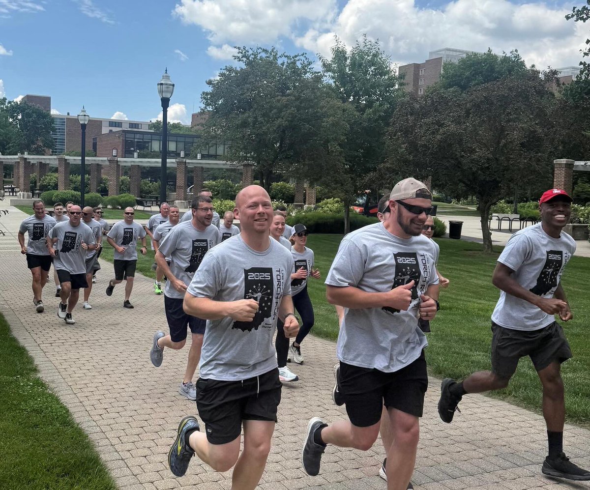 Last Friday, 8 ISEP officers ran in the 2025 Law Enforcement Torch Run. The team raised $1,400 for Special Olympics!