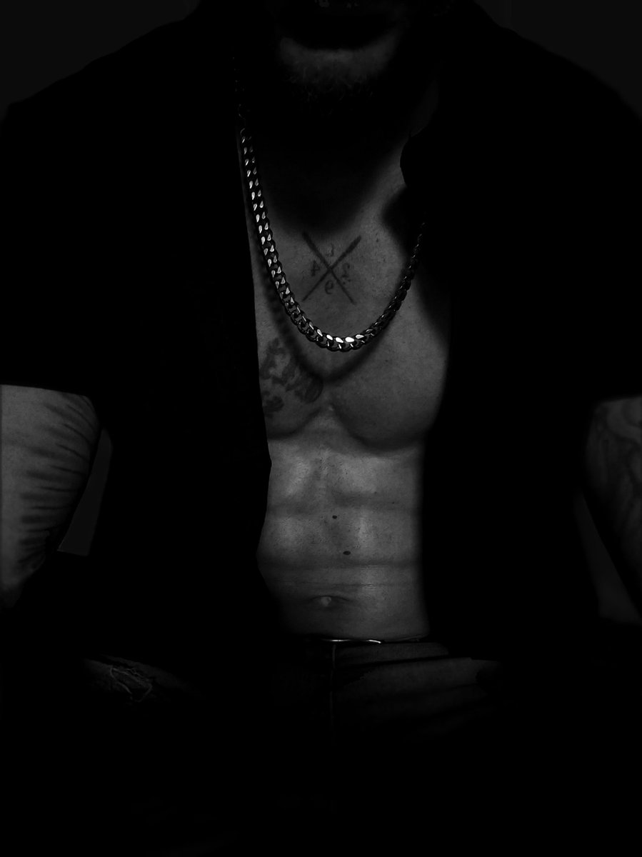 The Infamouz Kiwi ۞ tweet media