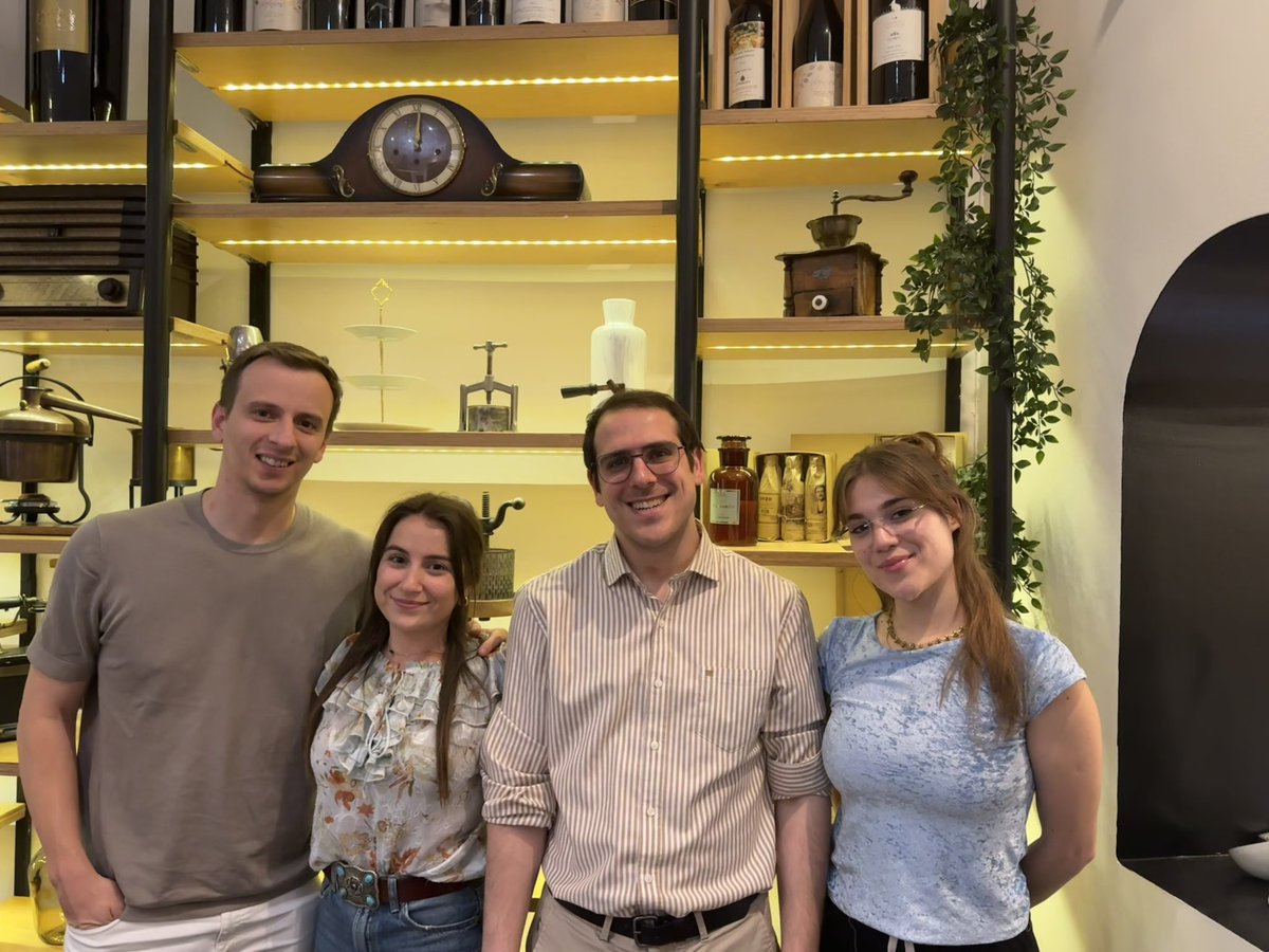 LuciaSc98's tweet photo. Huge thanks to the amazing research CEMLab team for such an inspiring stay. I have learned so much and truly enjoyed every moment. Grateful for the support, knowledge and great atmosphere!! Special thanks to @karraspan and @EMBO for making this possible! https://t.co/jRdccddBbP