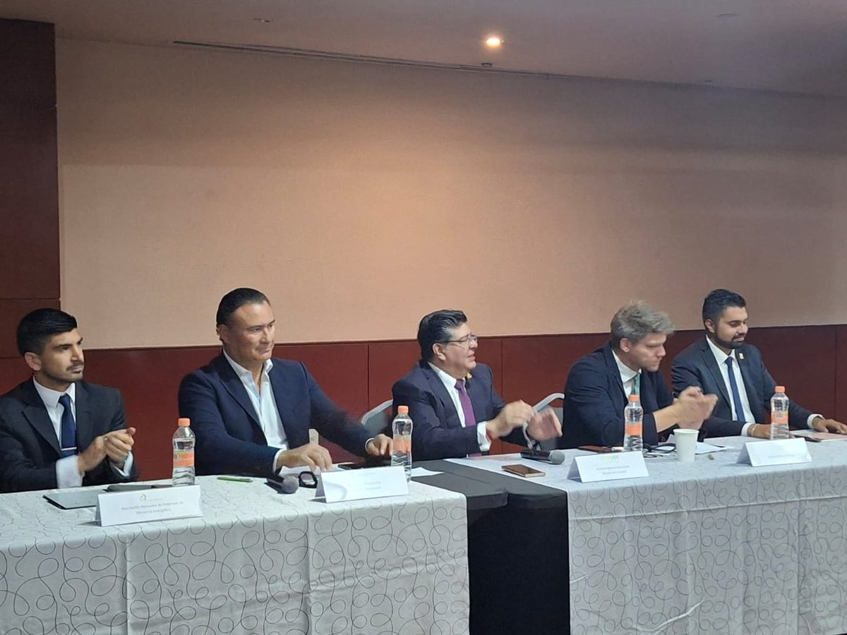 Comunidad Industria tweet media