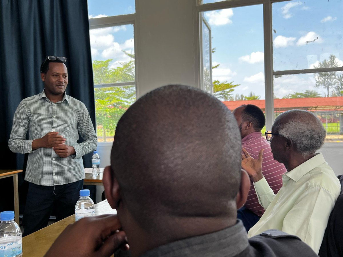 ShimoYvette's tweet image. Informative #OFAB workshop today! offered an in-depth exploration of how responsible biotechnology, especially #BiotechCrops can benefit farmers. 

It supports food security, fights hunger, boosting crop yields and resilience.  #TalkBiotechRw #Voices4AgriBiotech