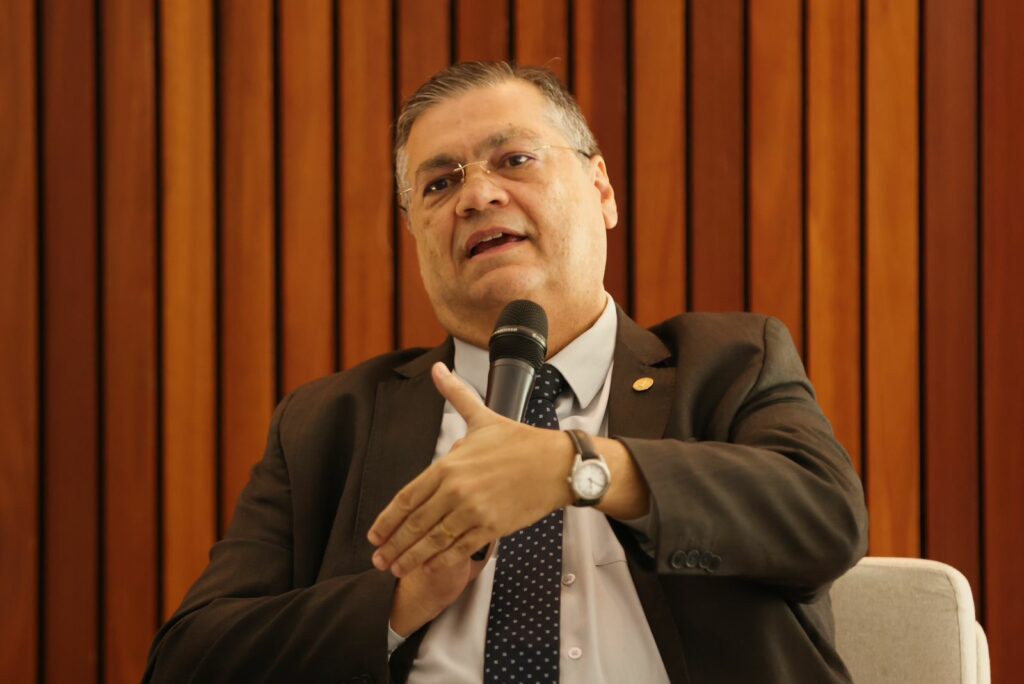 Encontros piauí em Brasília: ministro Flávio Dino, do STF, afirma que o PL da Devastação, em caso de aprovação no Congresso, será contestado no Supremo.
Leia: piaui.co/3Fmry0r