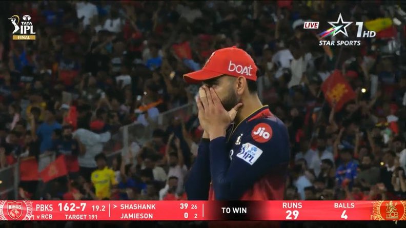 Virat Kohli gets emotional
#RCBvPBKS #RCBvsPBKS