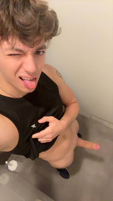 Watch Liam Holland ⭐ pride amsterdam? dm for collab's leaked NSFW photo on TwXstars