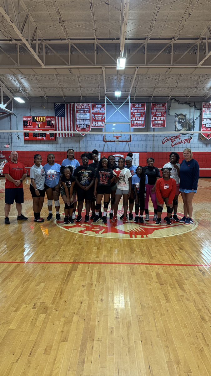 We love working with area teams and this week it is the North Panola Cougars ❤️🏐🖤