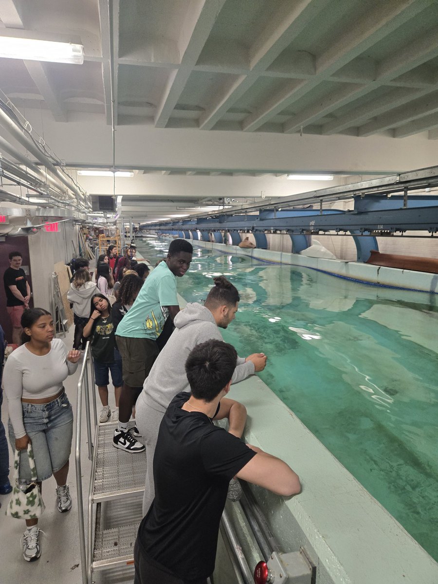davebern74's tweet photo. Wave Tank Simulator  @HHSComets https://t.co/0EObZBOZll