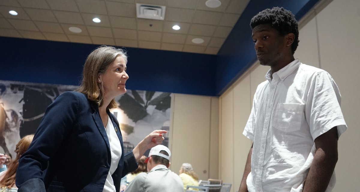 Engaging chats with inspirational leaders! 🤝 Last month, state <a href="/RepNimaKulkarni/">Nima Kulkarni</a>
and Rep Sarah Stalker had a priceless conversation with young leaders who've experienced foster care. 🌟 #FosterCareMonth