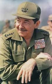 CuetoDgeInsp's tweet photo. Los educadores cuetenses  les deseamos muchas felicidades  a nuestro General de Ejército Raúl Castro Ruz en su cumpleaños, larga vida General y  orgullosos de tenerlo con el pie en el estribo para defender la Revolución. #EducaciónHolguín #EducaciónCueto https://t.co/bwlxH6r8uh