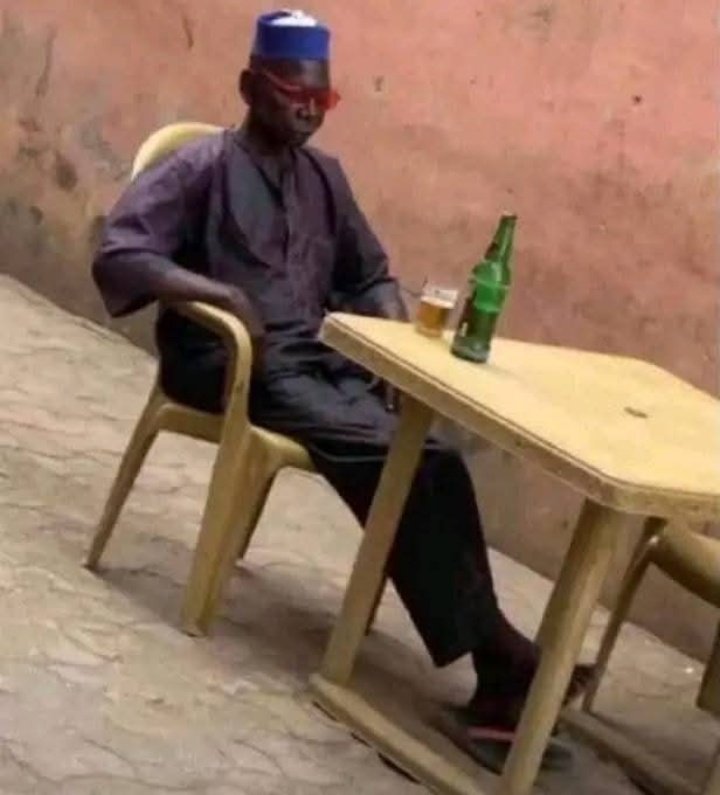 Now the landlord is busy enjoying my money 🚮😂