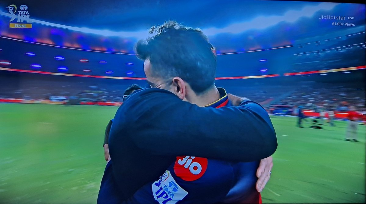 RCB RCB

FINALLY ❤️

Congratulations RCB 🎊

#eesaalacupnamde 
#EeSalaCupNamde 
#ViratKohli