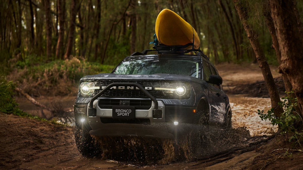 La nueva #FordBroncoSport está lista para cualquier terreno con el Paquete Sasquatch® y la cámara 360° spr.ly/6010Nhr0u